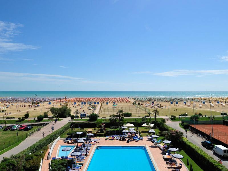 Hotel Royal Bibione Kültér fotó